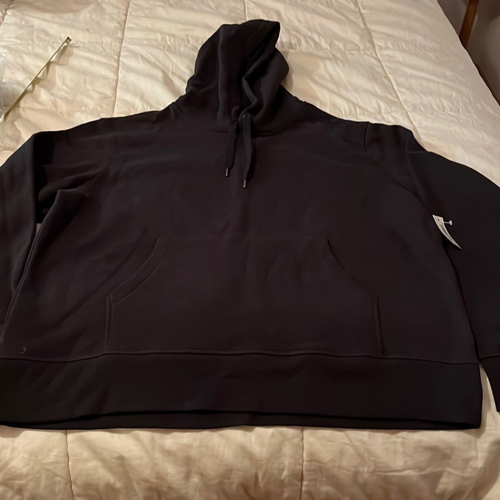 New! Black Hoodie size Medium Amazon Essentials pull over.